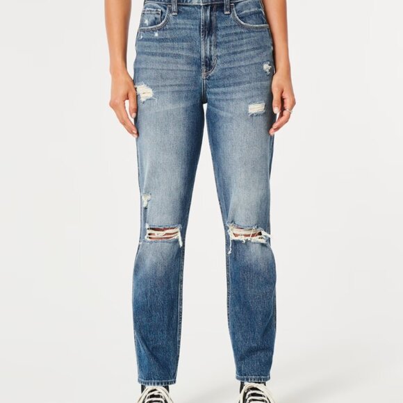 Hollister Ultra High Rise Mom Jeans - Picture 2 of 3